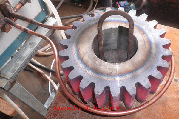 �w݆�XȦ�ĸБ���̎���^�������ӵģ�