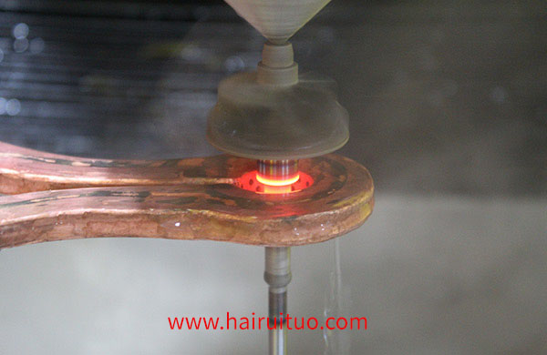 高頻淬火機床比激光淬火層硬化深度高