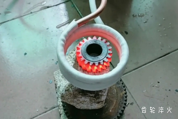 ��(sh��)�ֿ��Ƴɞ�Б��ӟ��Դ�İl(f��)չ����