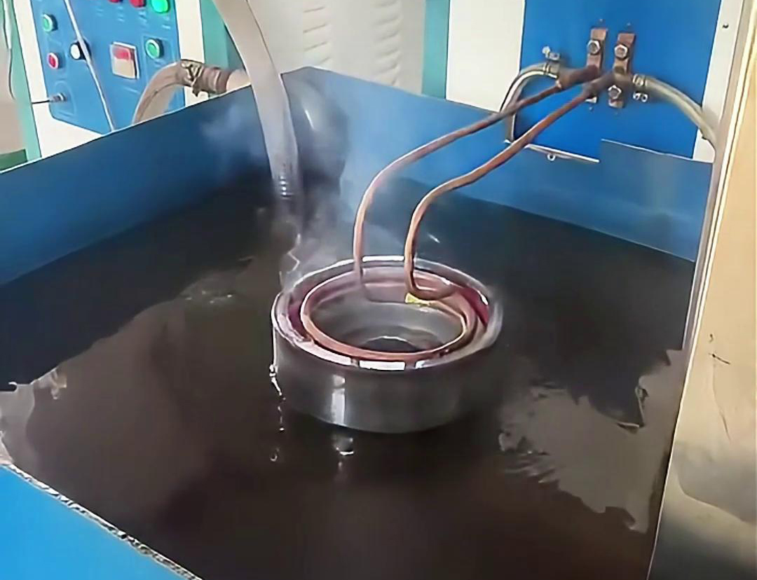 超音頻淬火設(shè)備：內(nèi)孔淬火的專(zhuān)業(yè)之選