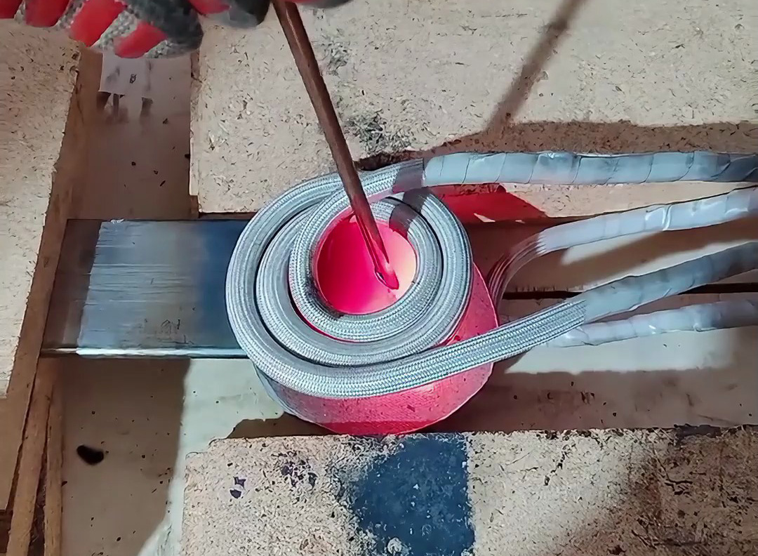 大銅排高頻焊接：電力設(shè)備領(lǐng)域的高效與可靠之選