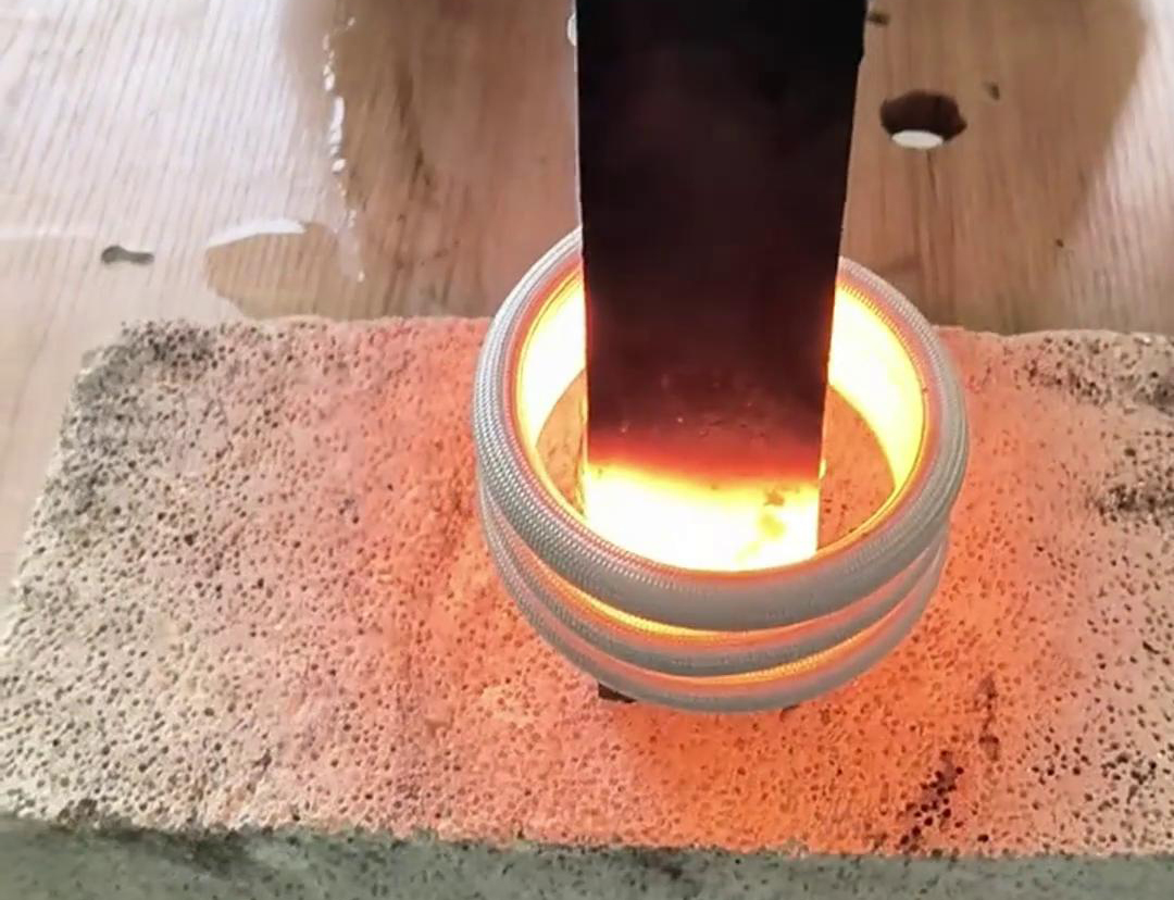 高頻加熱機安全性在于只對金屬加熱，非金屬不加熱