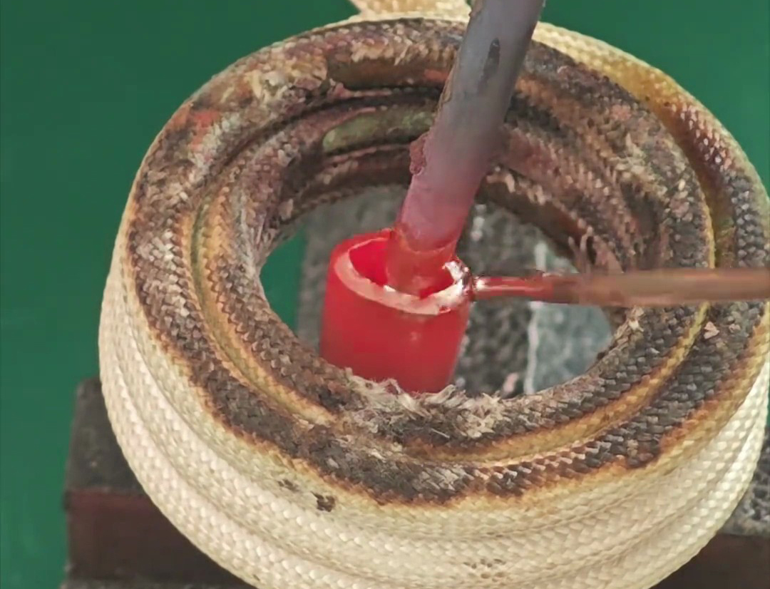 高頻銅管焊接機對銅管進行快速、高效焊接的專業設備