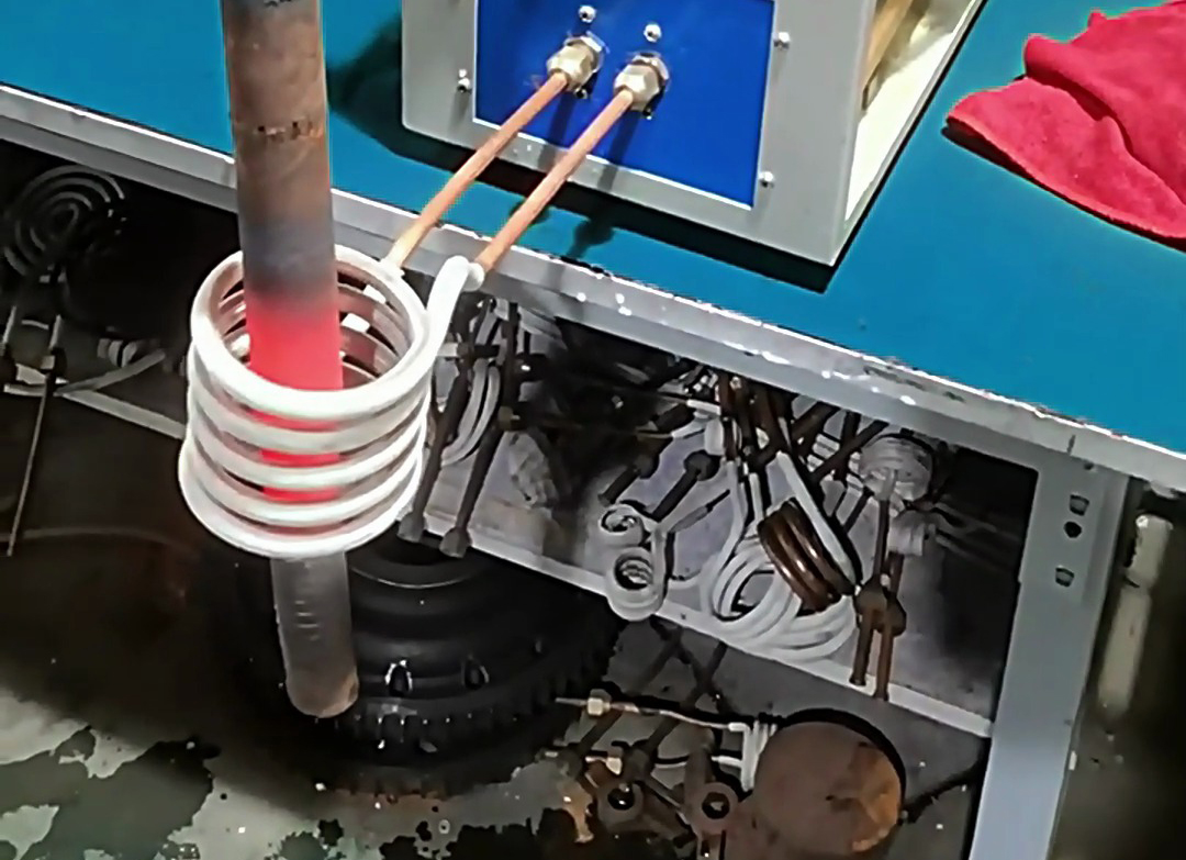 高頻感應(yīng)加熱機(jī)實(shí)現(xiàn)時(shí)間、功率、溫度的靈活控制