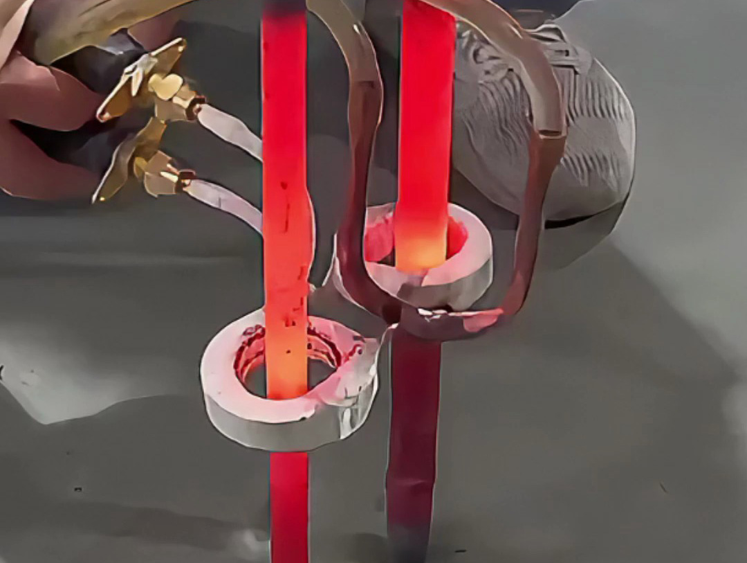 中頻高頻電源如何實現雙工位同步加熱?看完這個視頻你就懂了!