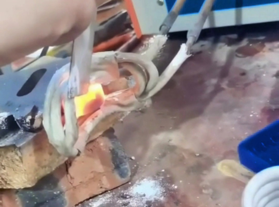 為什么鋸齒合金釬焊可以使用高頻焊機焊接!