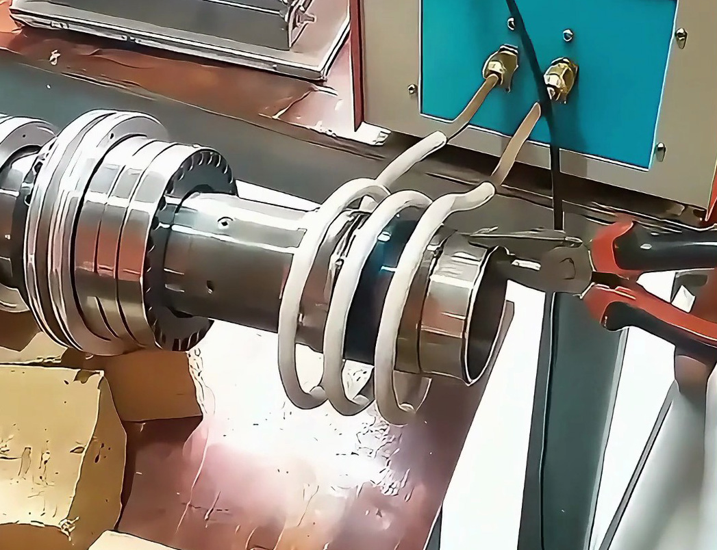 鋼套加熱退火熱拆，看這臺高頻加熱機如何實現(xiàn)無損拆卸！